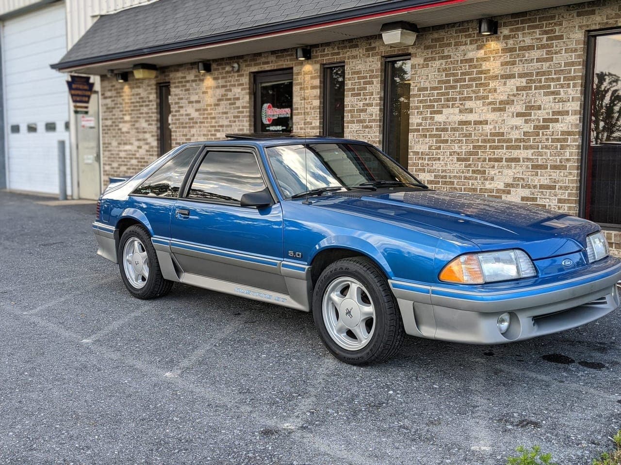 Driver approaching Hollywood Casino at Penn National